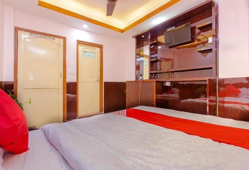 اتاق کلاسیک سه تخته, Oyo 800 New Muktinath