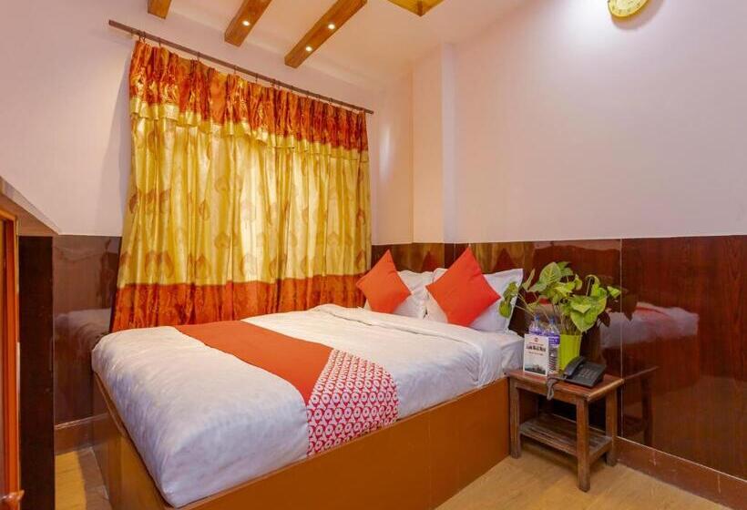 اتاق کلاسیک سه تخته, Oyo 800 New Muktinath