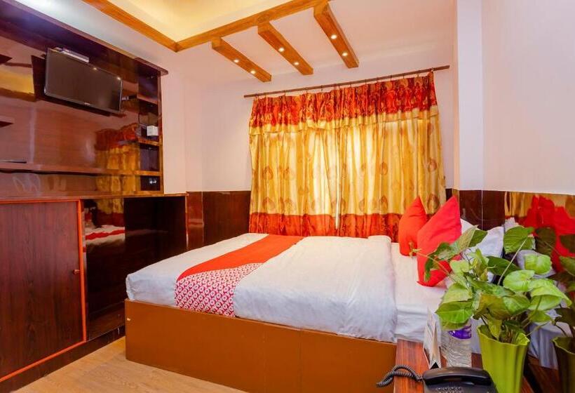 اتاق کلاسیک سه تخته, Oyo 800 New Muktinath