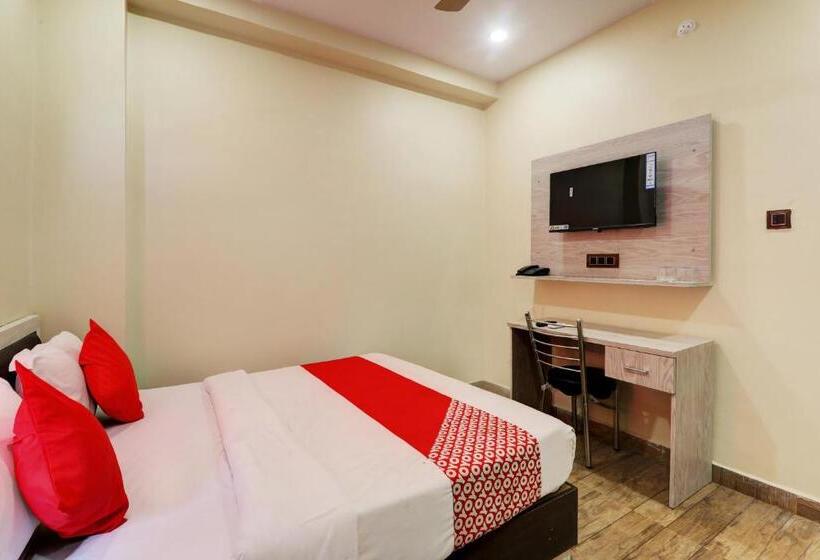 غرفة كلاسيكية ثلاثية, Oyo Flagship Royal Guest House