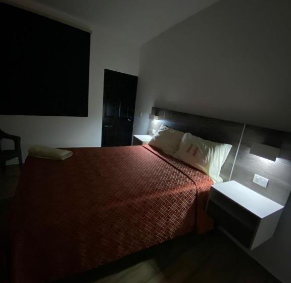 غرفة قياسية, Sevilla Paraíso