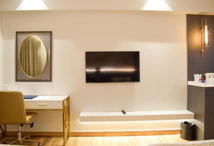 חדר אקזקיוטיב, Tulip Inn Shravasti