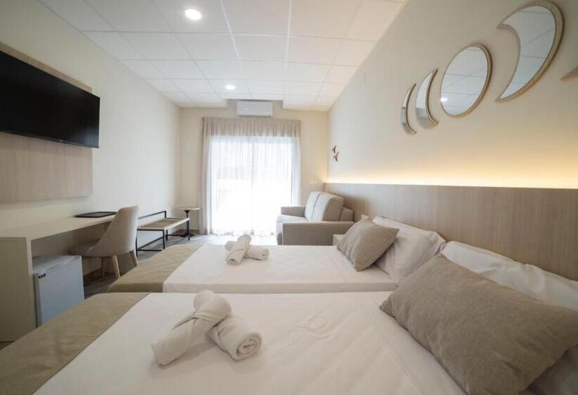 חדר סטנדרט לארבעה, Hostal Altea Karma