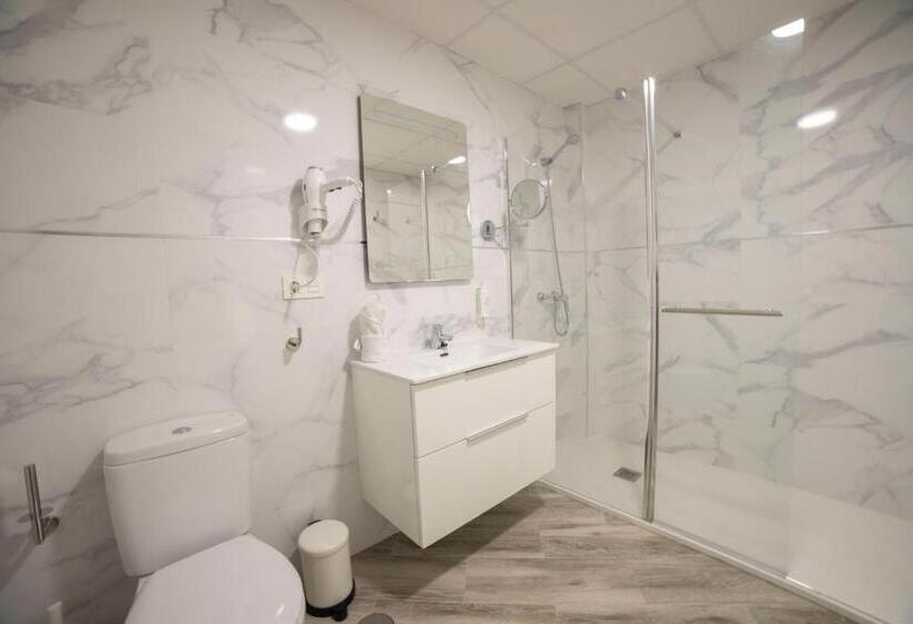 חדר סטנדרט לארבעה, Hostal Altea Karma