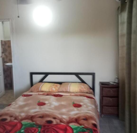 Номер Стандарт, Hostal El Valle