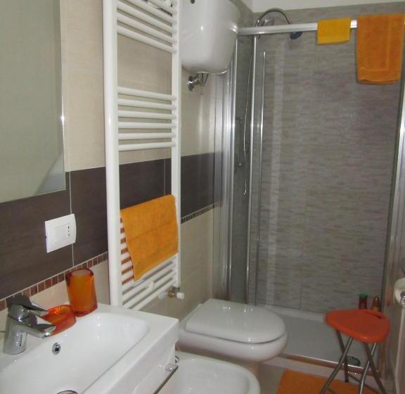 اتاق اجرایی سه نفره, Le Gemme Di Perugia   Alloggi In Centro Storico   Via Della Cupa / Via Della Luna