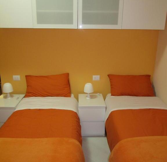 اتاق اجرایی سه نفره, Le Gemme Di Perugia   Alloggi In Centro Storico   Via Della Cupa / Via Della Luna