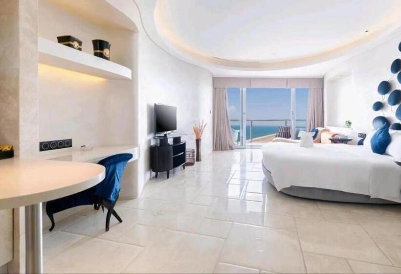 חדר סטנדרט נוף לים עם מרפסת, Sanya Romantic Journey Sea Resort & Spa