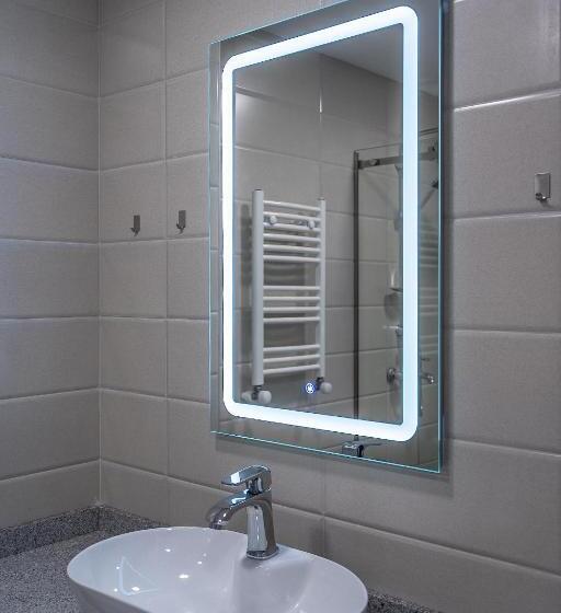 استودیوی لوکس, Atrium Exclusive   Ski4life