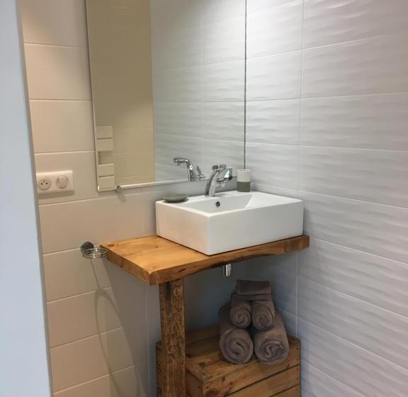 マウンテンビュースタンダードルーム, Chez Mary Elise