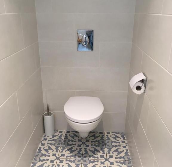 スタンダードルーム, Chez Mary Elise