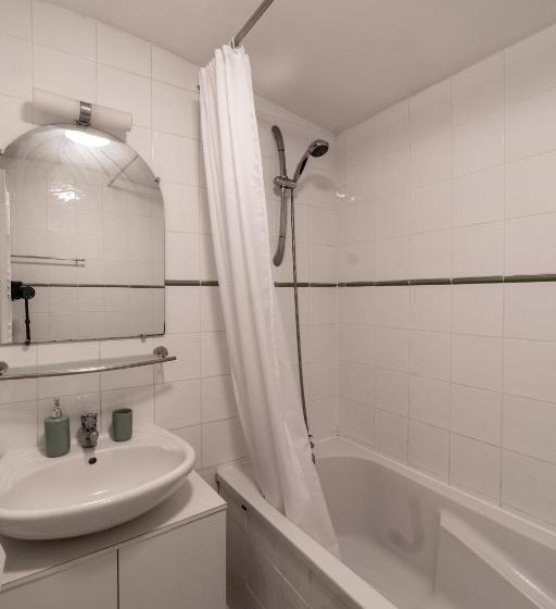 ファミリールーム, La Closerie Du Chêne Bleu