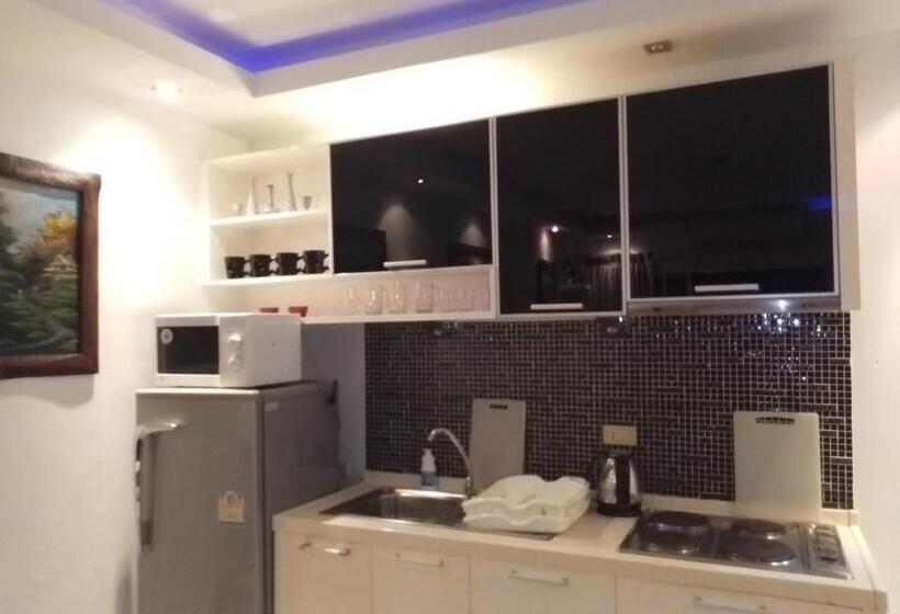 Estudio Standart com Balcão, Apartments Sea View Wongamat Privacy Condo