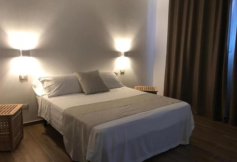 חדר סטנדרט, Cambogia