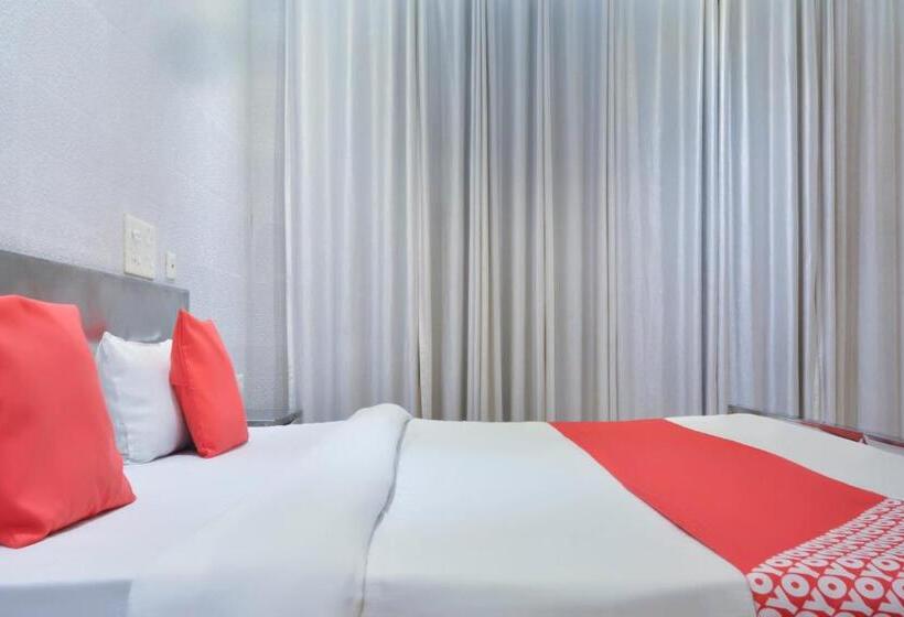 Klassiskt Trippelrum, Oyo Kapoor Villa