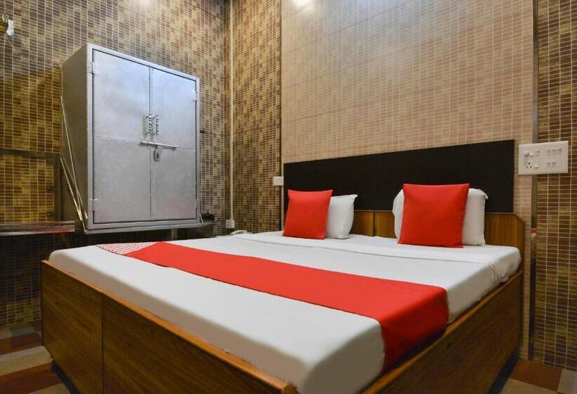 Klassiskt Trippelrum, Oyo Kapoor Villa