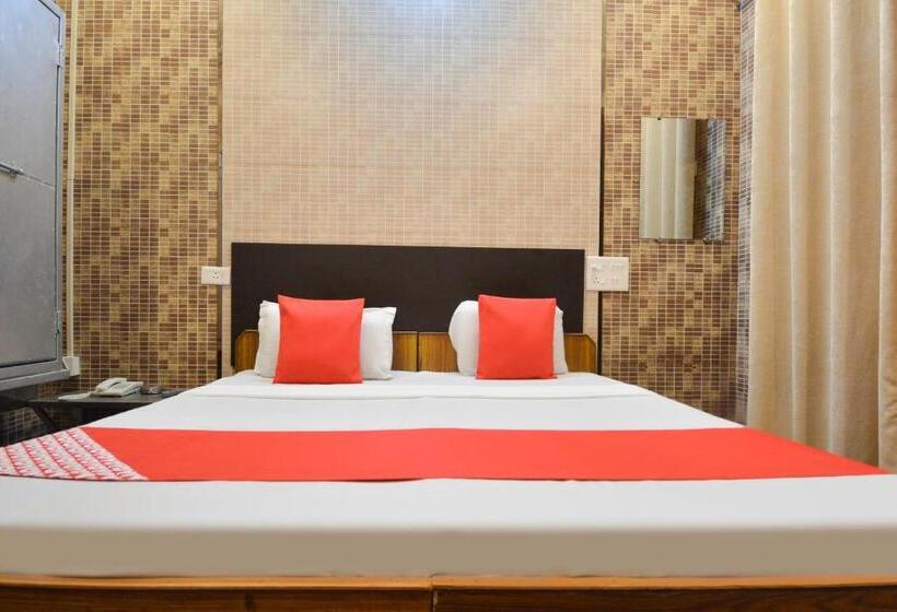 Klassiskt Trippelrum, Oyo Kapoor Villa