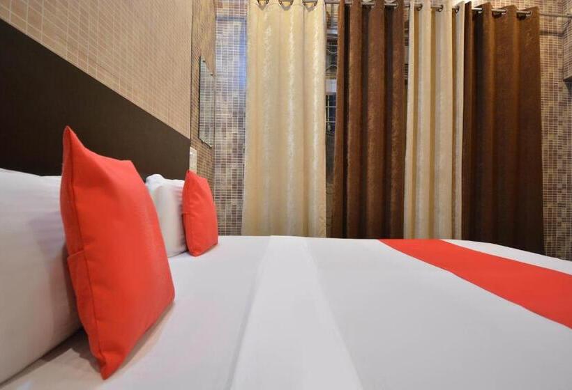 Klassiskt Trippelrum, Oyo Kapoor Villa