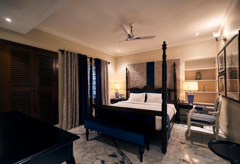 סוויטה, The Manor House Kolkata