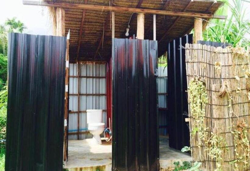 חדר לארבעה סטנדרטי עם מרפסת, Urban Farmhouse