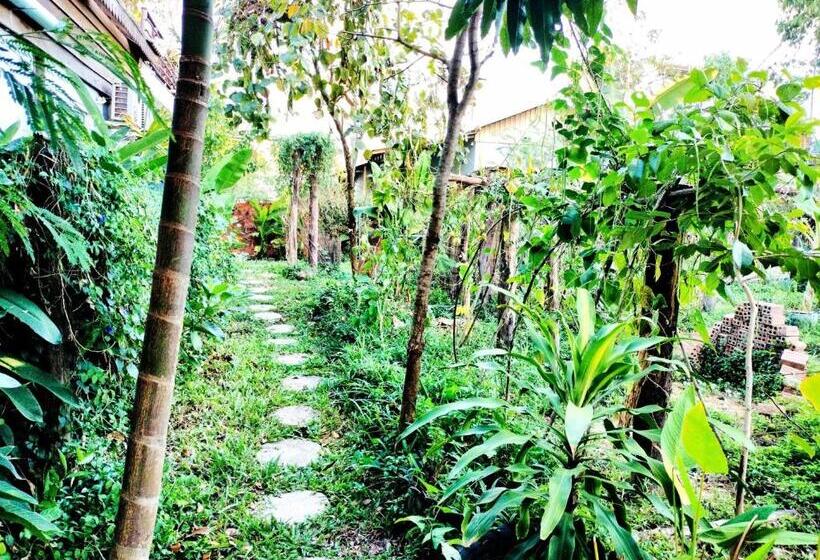 ファミリールーム, Urban Farmhouse