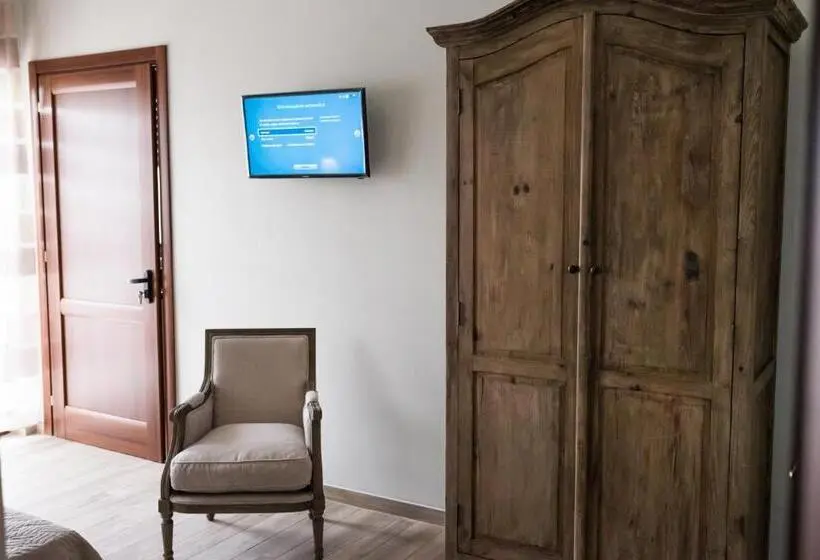 Deluxe-huone, Informis B&b