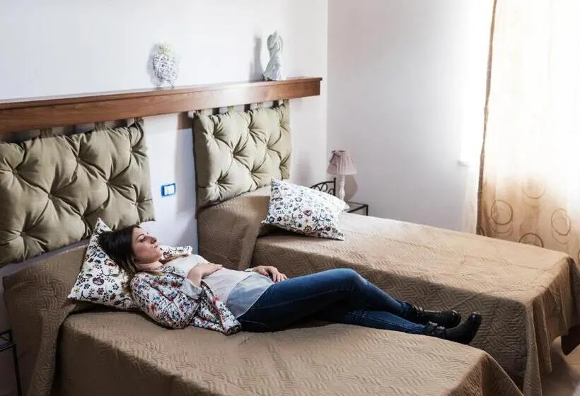Standard-huone Jaettu Kylpyhuone, Informis B&b
