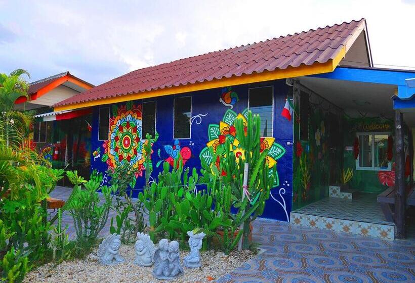 Семейный Номер, Mexican Resortlampang