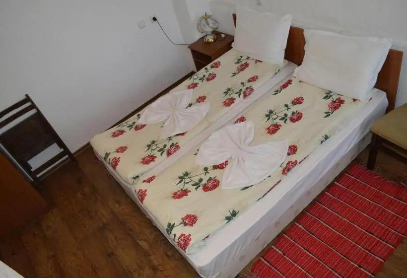 スタンダードルーム, Baba Dora Guesthouse
