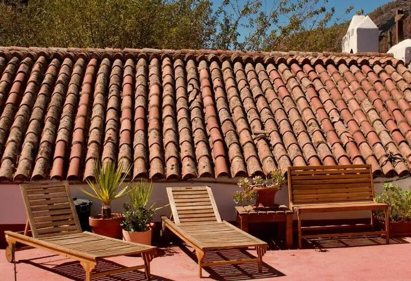 تختخواب در اتاق مشترک, Refugio El Hornillo