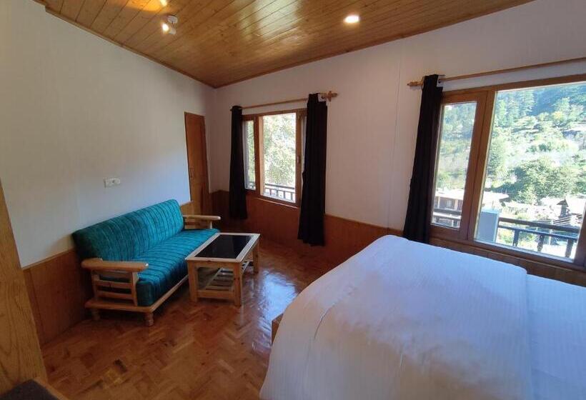 اتاق لوکس, Robinhood Travel Hostel