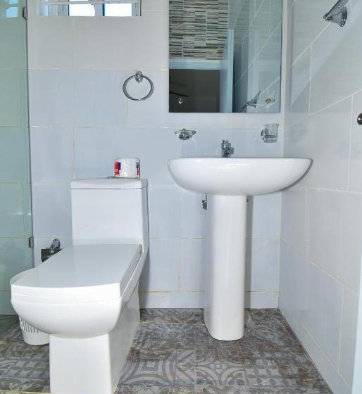 דירת שני חדרים, Rosil Place