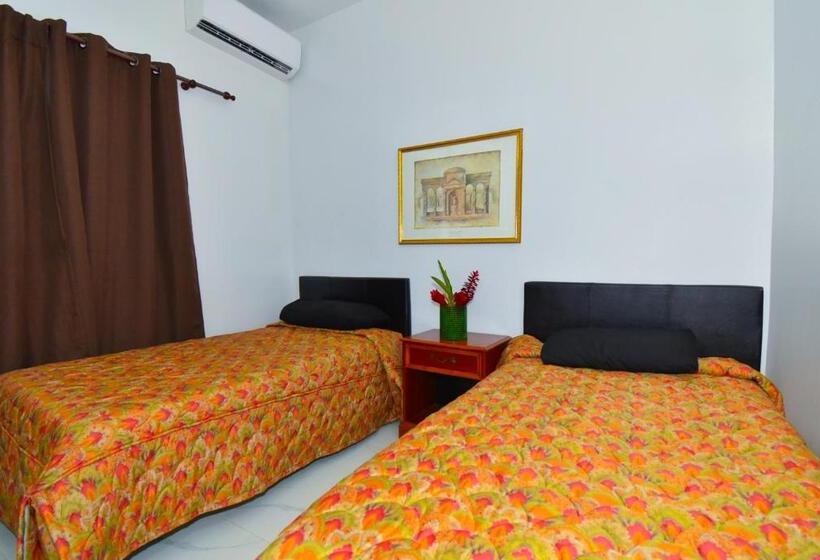 דירת שני חדרים, Rosil Place