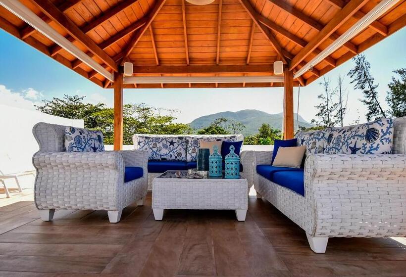 דירת חדר דלוקס, Rosil Place