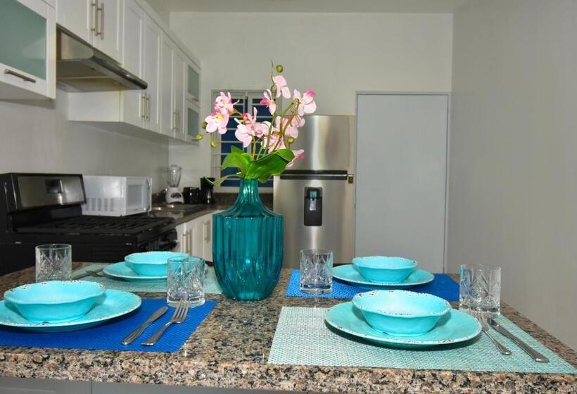 דירת חדר סופריור, Rosil Place