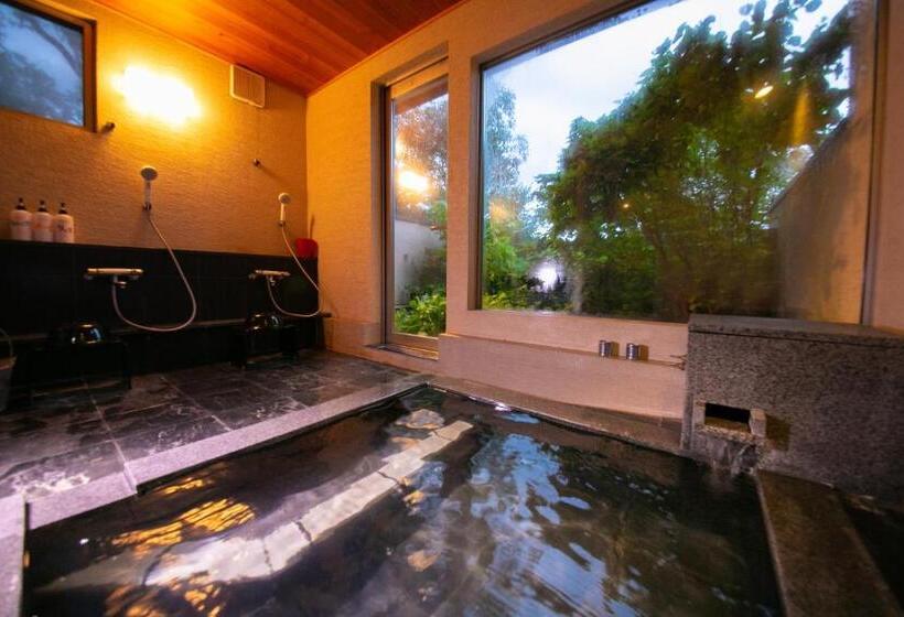 اتاق خانوادگی, Innter Hill Tsubasa Yufuin