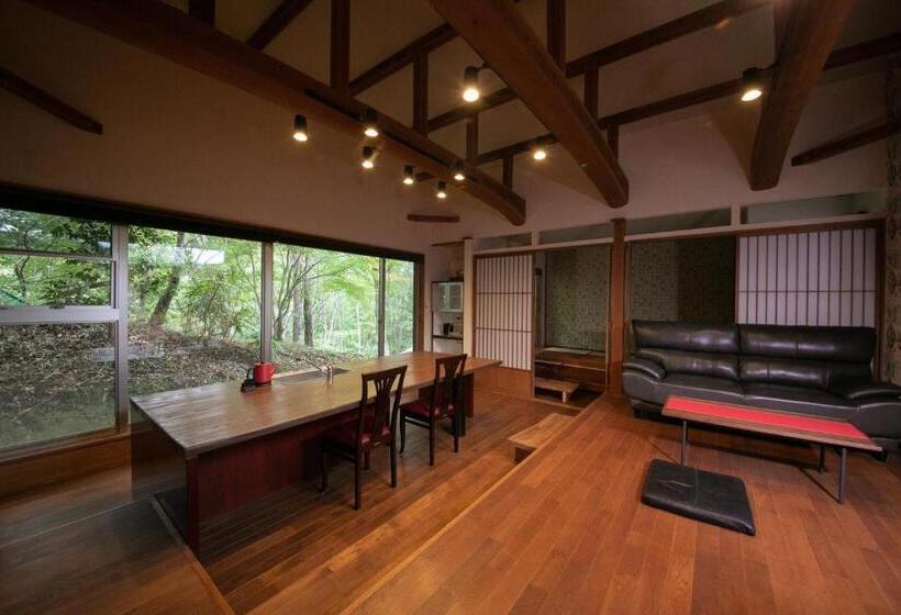 اتاق خانوادگی, Innter Hill Tsubasa Yufuin