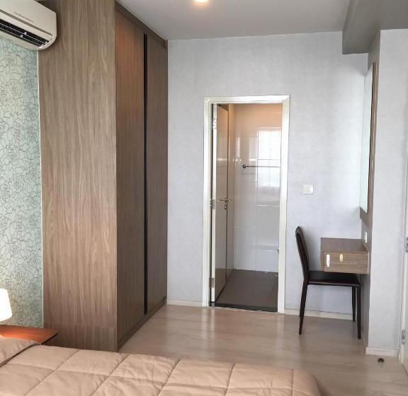 스탠다드 룸, The Gallery