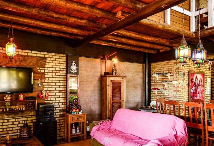 بانگلوی استاندارد, Bangalô House Praia Do Rosa Sc