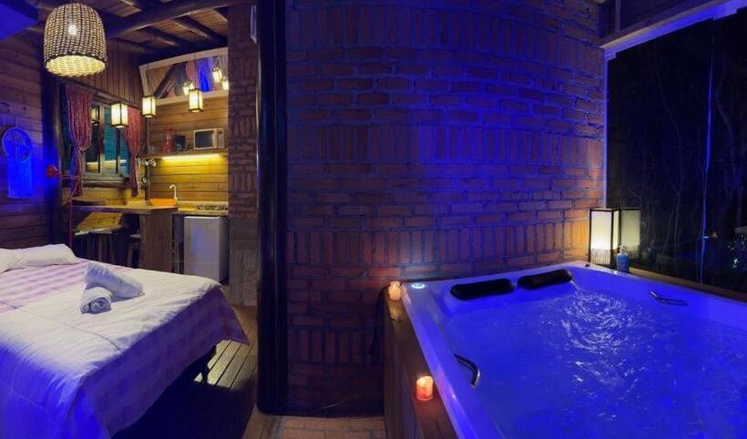 کلبه ییلاقی سوپریور یک خوابه, Bangalô House Praia Do Rosa Sc