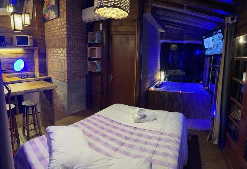 کلبه ییلاقی سوپریور یک خوابه, Bangalô House Praia Do Rosa Sc