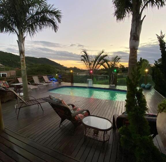 کلبه ییلاقی, Bangalô House Praia Do Rosa Sc