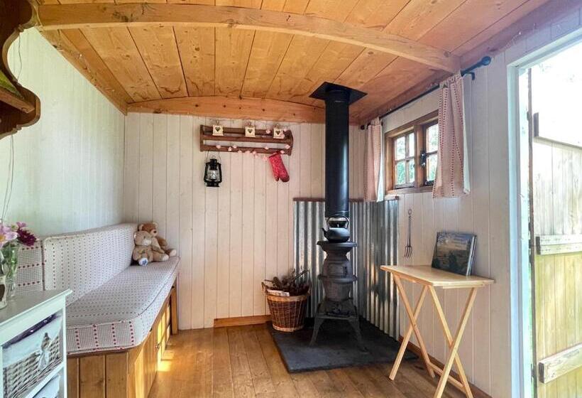 Номер Стандарт Вид на Сад, Fernwood