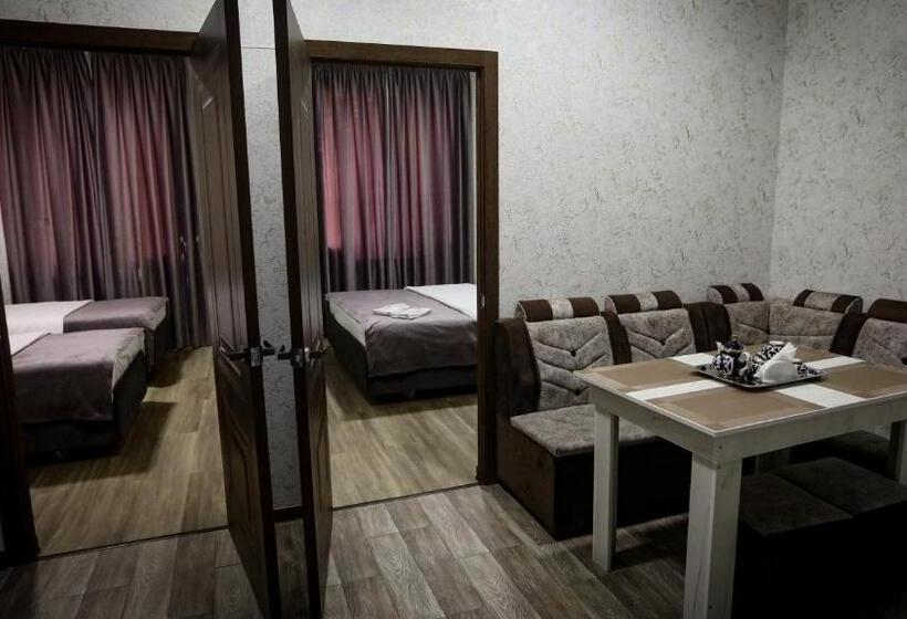 اتاق اکونومی با حمام مشترک, Apart