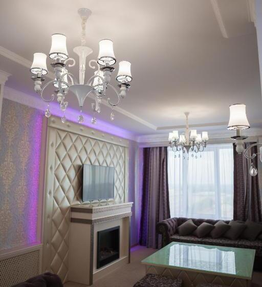 سوئیت پرزیدنت, Astoria