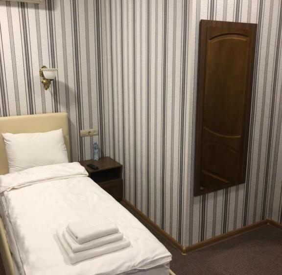 اتاق استاندارد یک نفره, Astoria