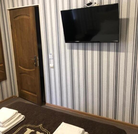 اتاق استاندارد, Astoria