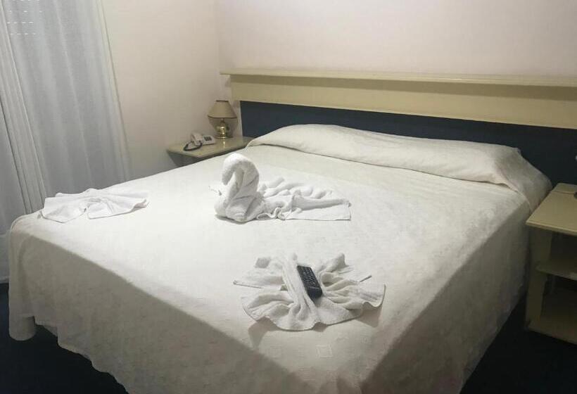 패밀리 스위트, Coliseo