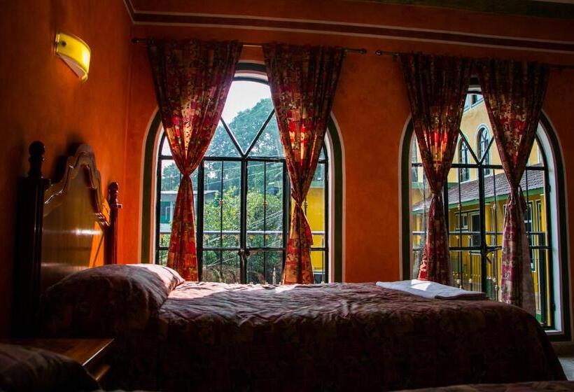 Четырехместный Номер Стандарт, Dolores