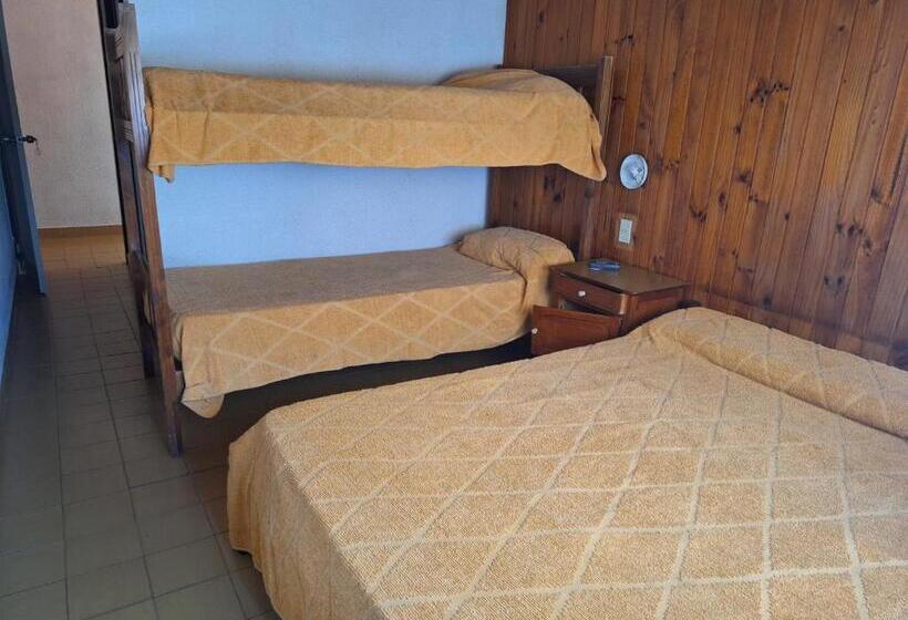 Четырехместный Номер Стандарт, Las Violetas